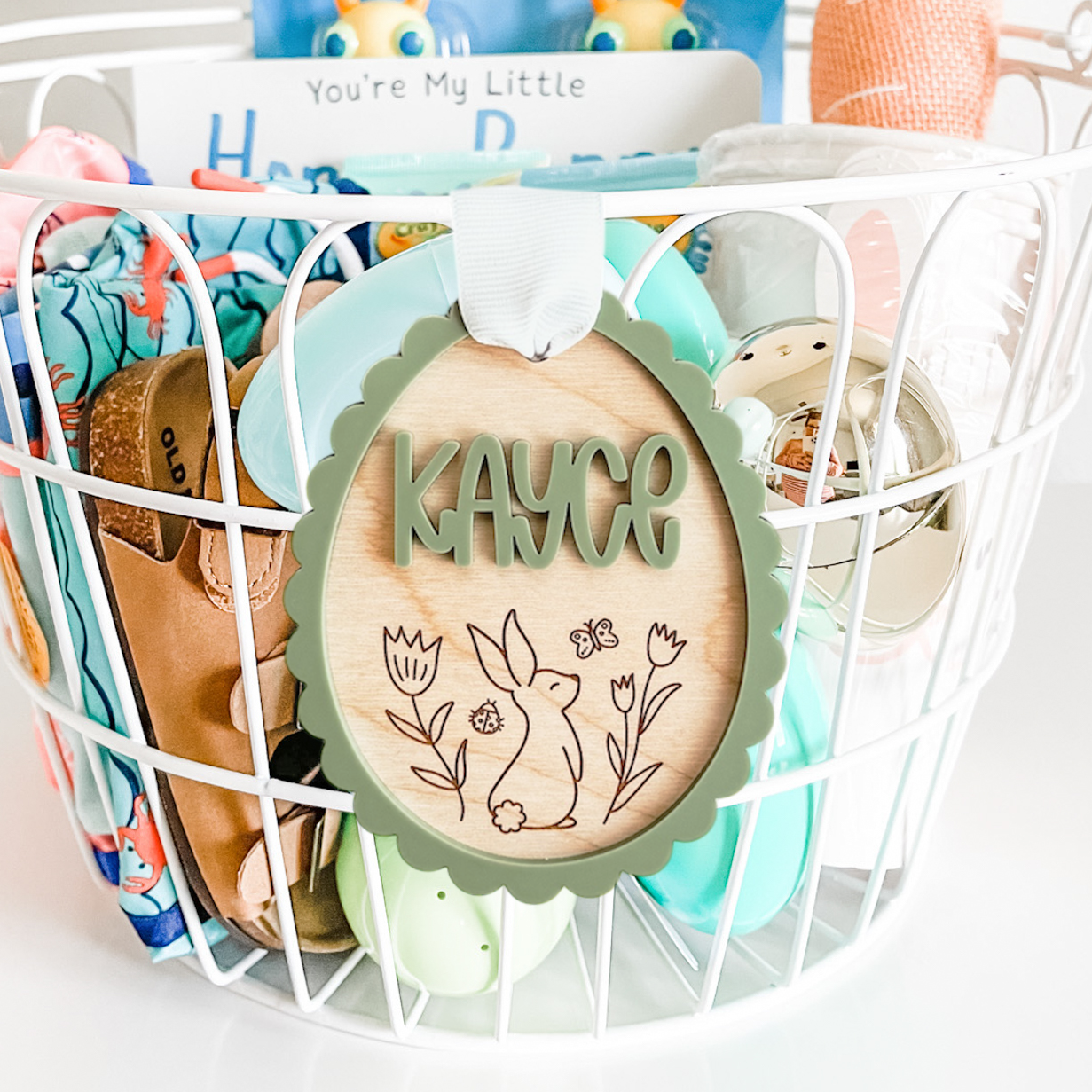 Scallop Egg With Bunny Easter Basket Tag