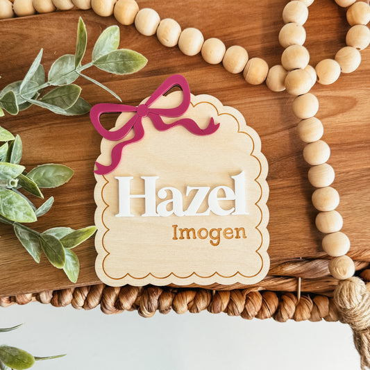 Bow Scallop Arch Baby Name Announcement Sign