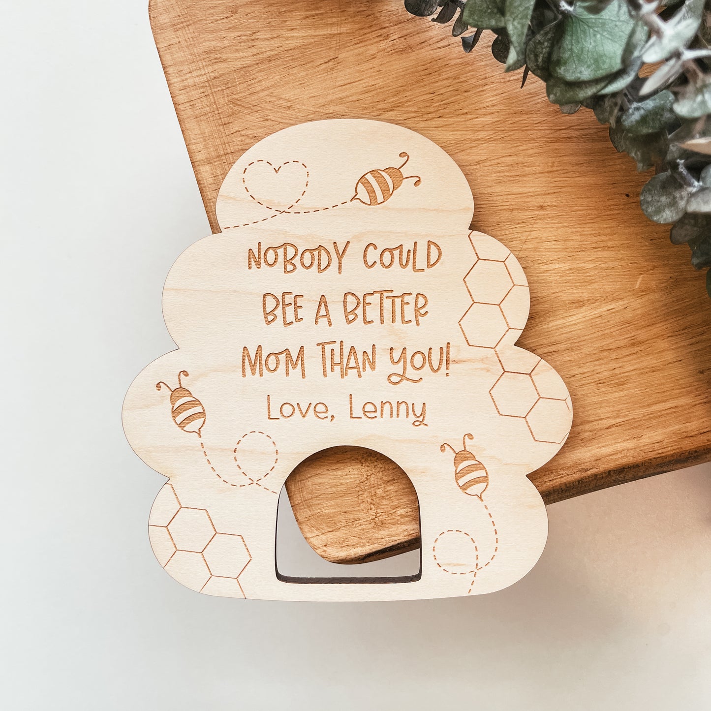 DIY Custom Bee Fingerprint Magnet
