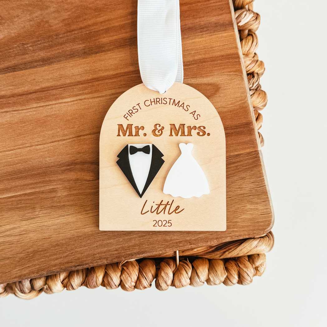 3D Newlywed Christmas Ornament