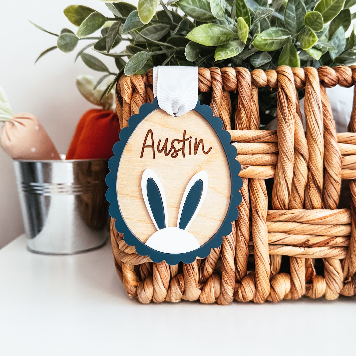 Scallop Egg With Bunny Ears Basket Tag