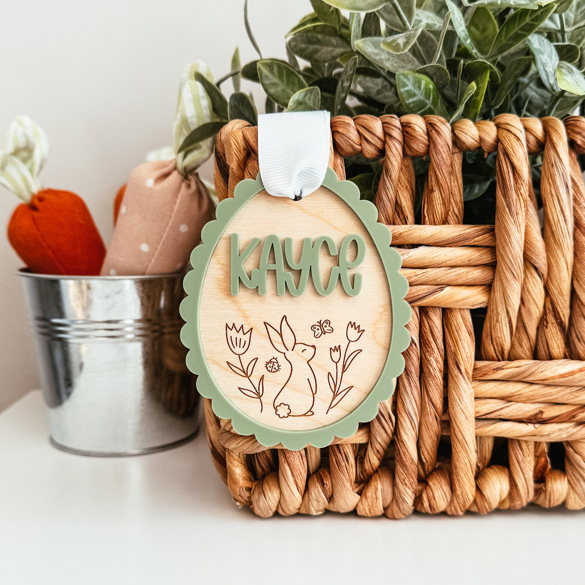 Scallop Egg With Bunny Easter Basket Tag