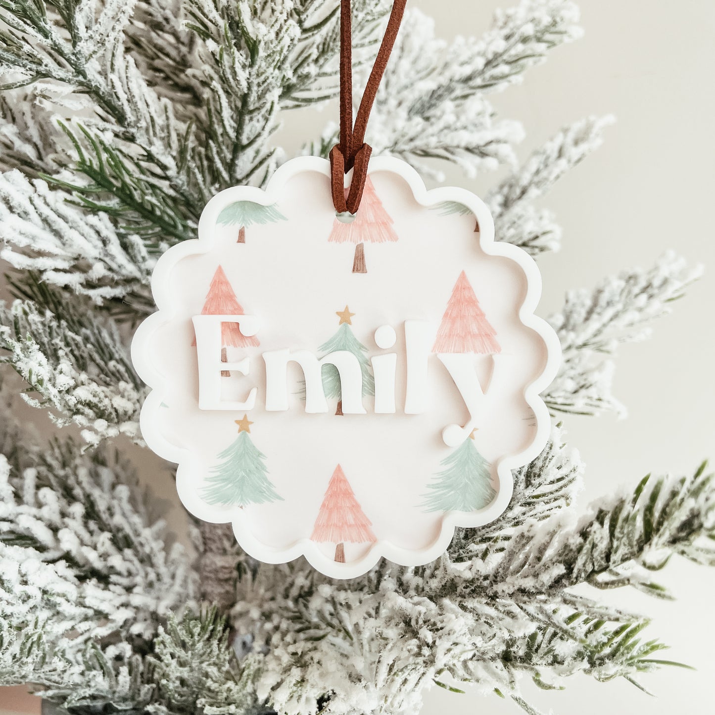 3D Layered Christmas Scallop Tag