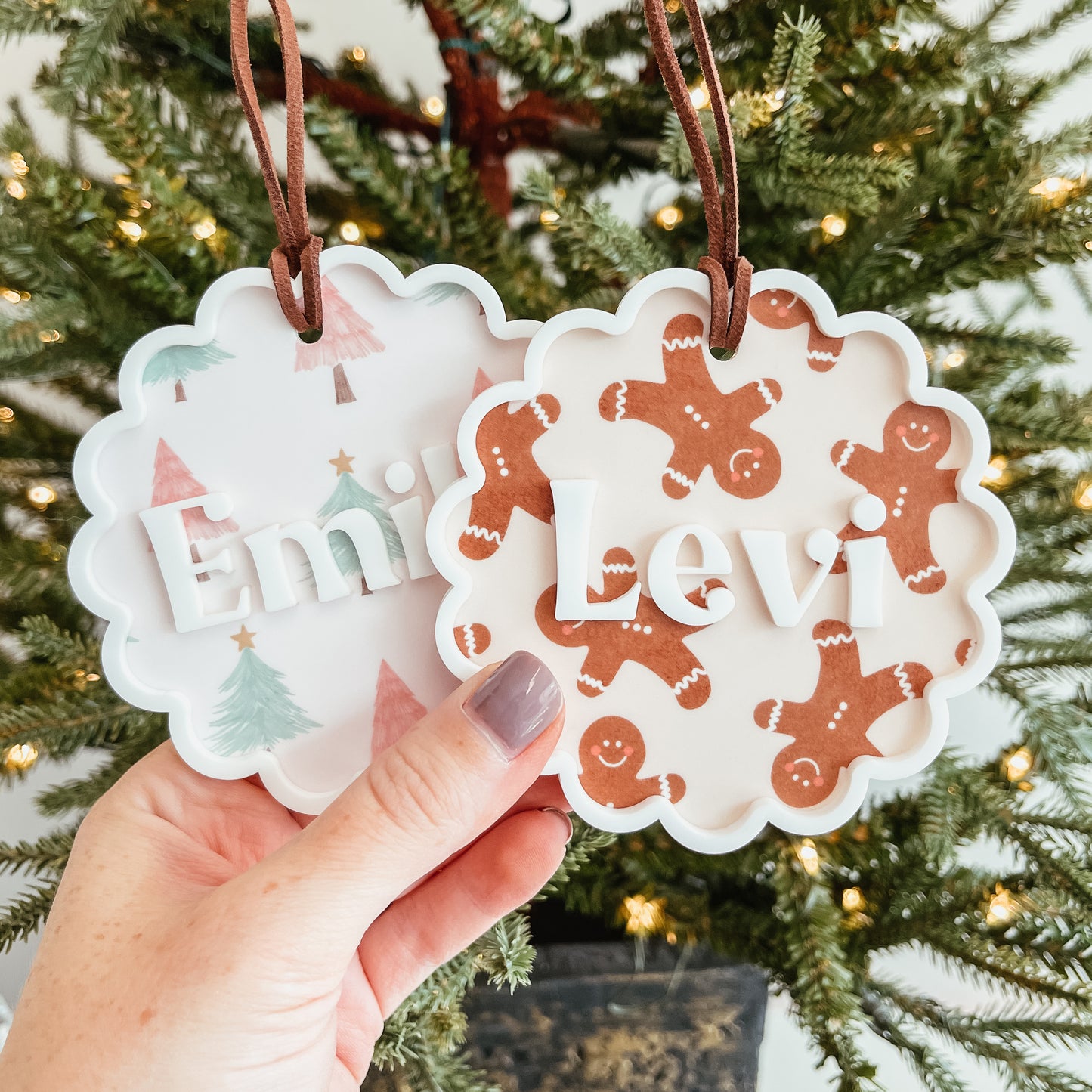 3D Layered Christmas Scallop Tag