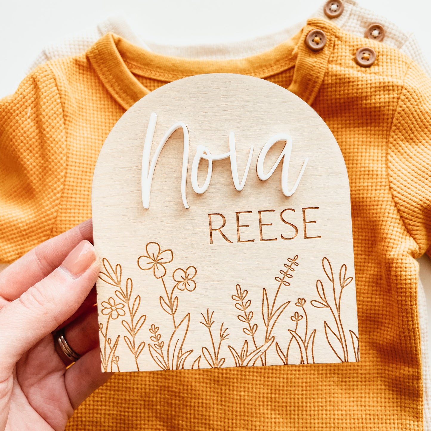 Baby Birth Announcement Sign - 3D Floral Arch