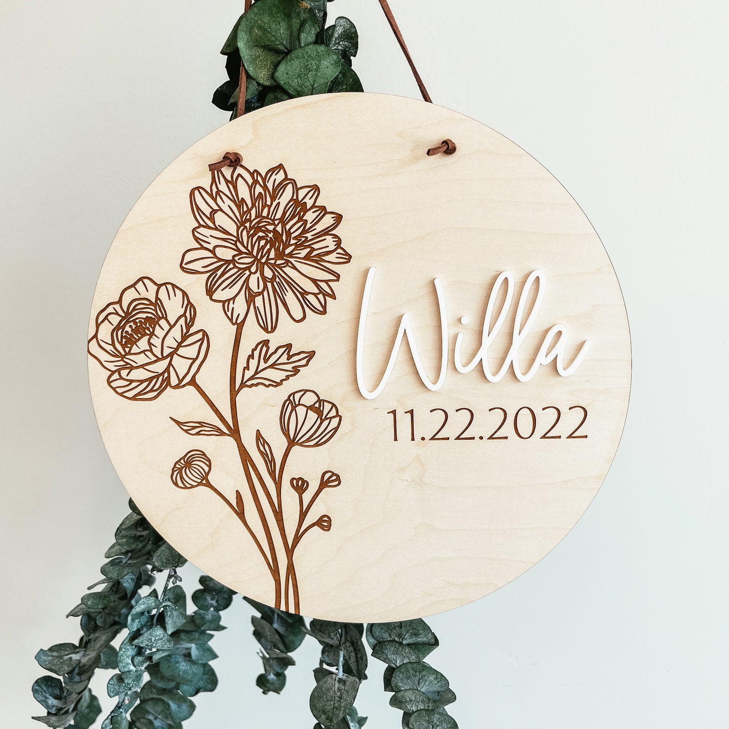 Personalized Birth Flower Pennant (Two Shapes)