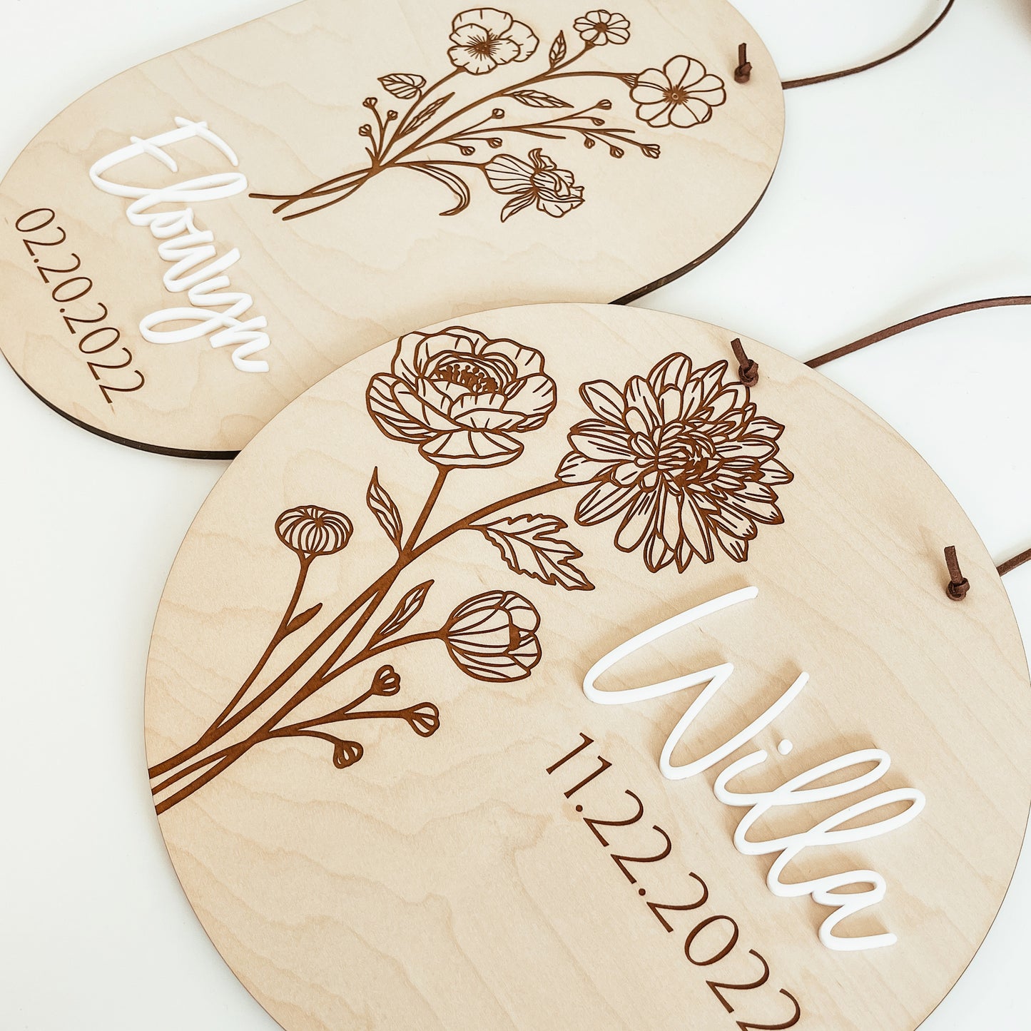 Personalized Birth Flower Pennant (Two Shapes)