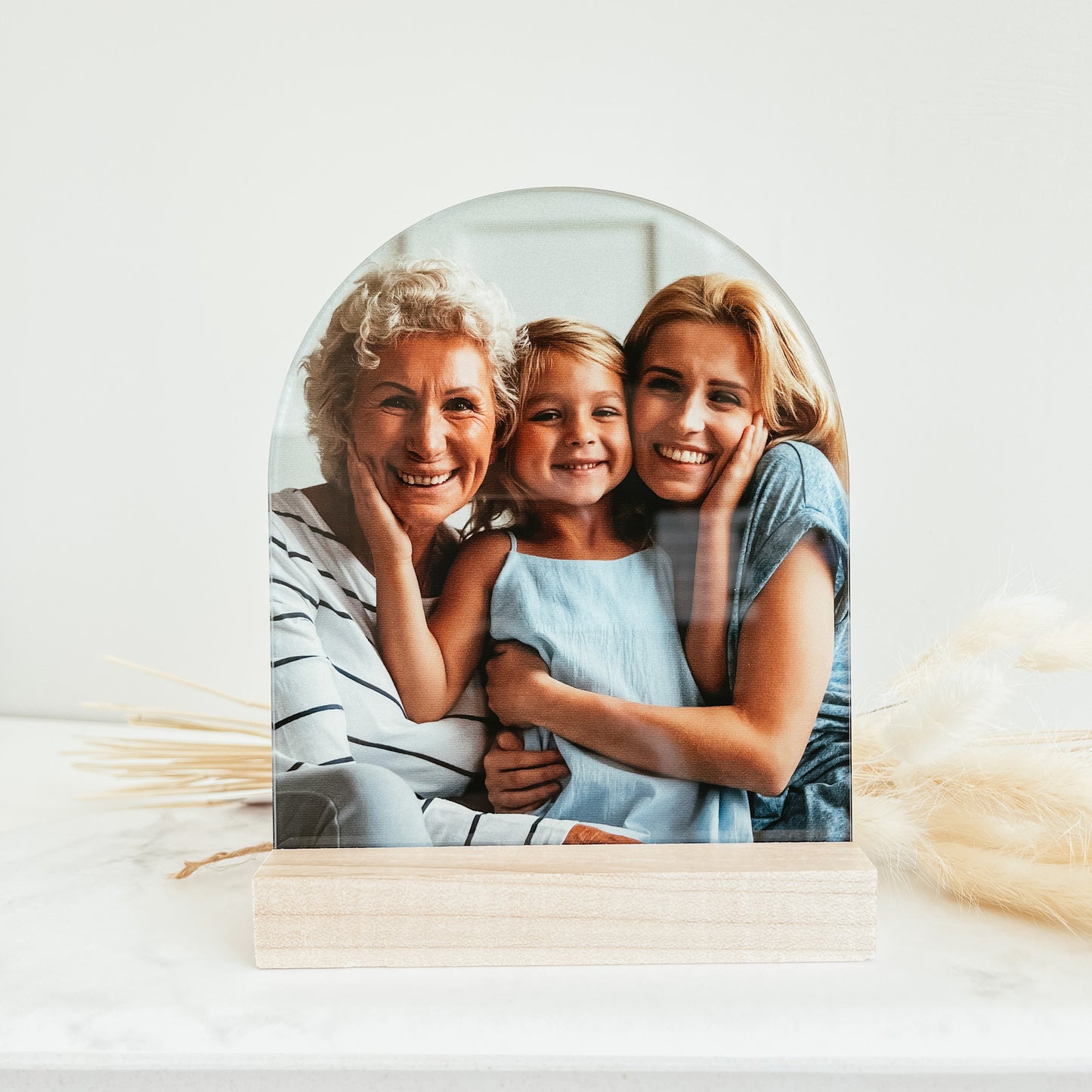 Photo Arch With Wood Base