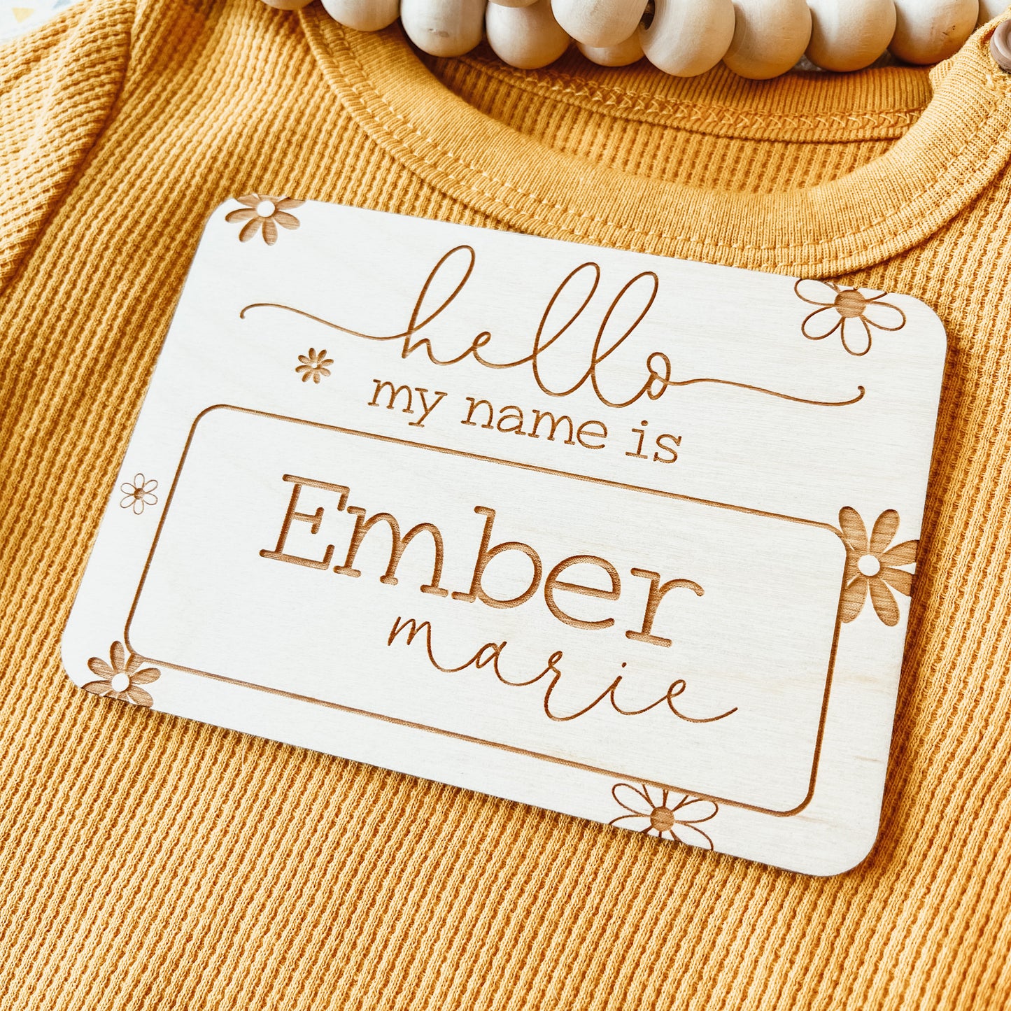 Baby Birth Announcement Sign - Daisy Name Tag