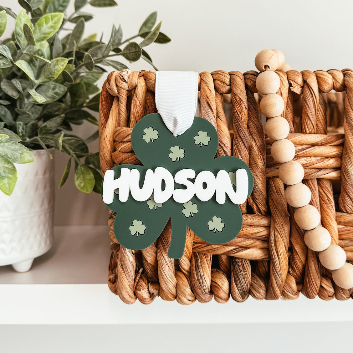 3D Shamrock Pattern Tag