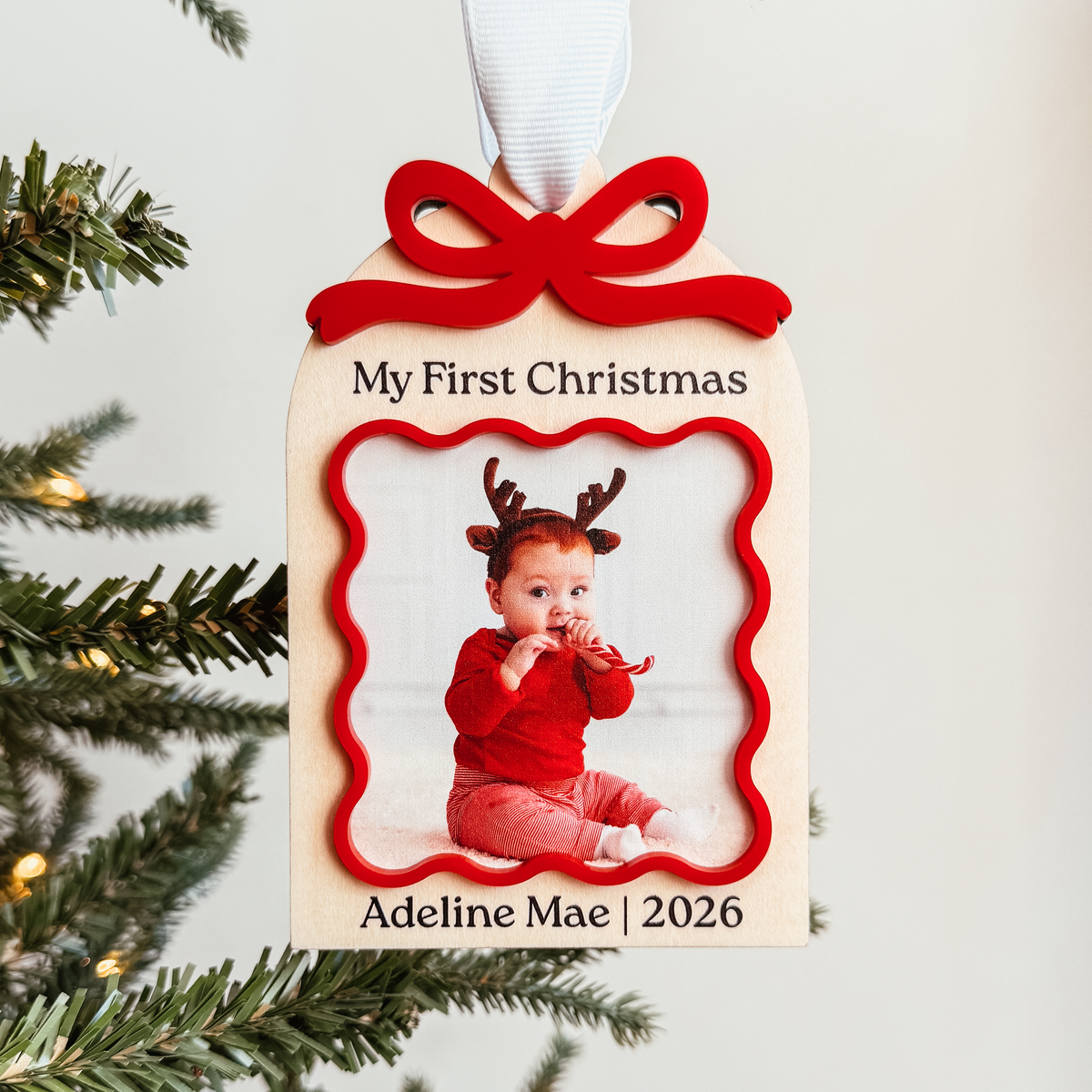 Wooden Arch With Bow & Scallop Frame Christmas Ornament