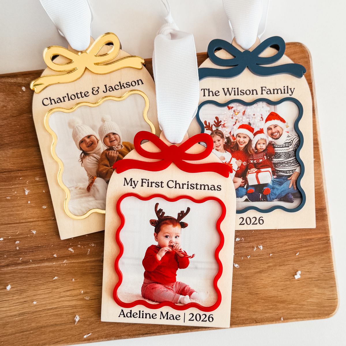 Wooden Arch With Bow & Scallop Frame Christmas Ornament