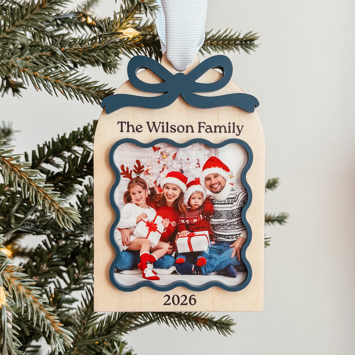 Wooden Arch With Bow & Scallop Frame Christmas Ornament