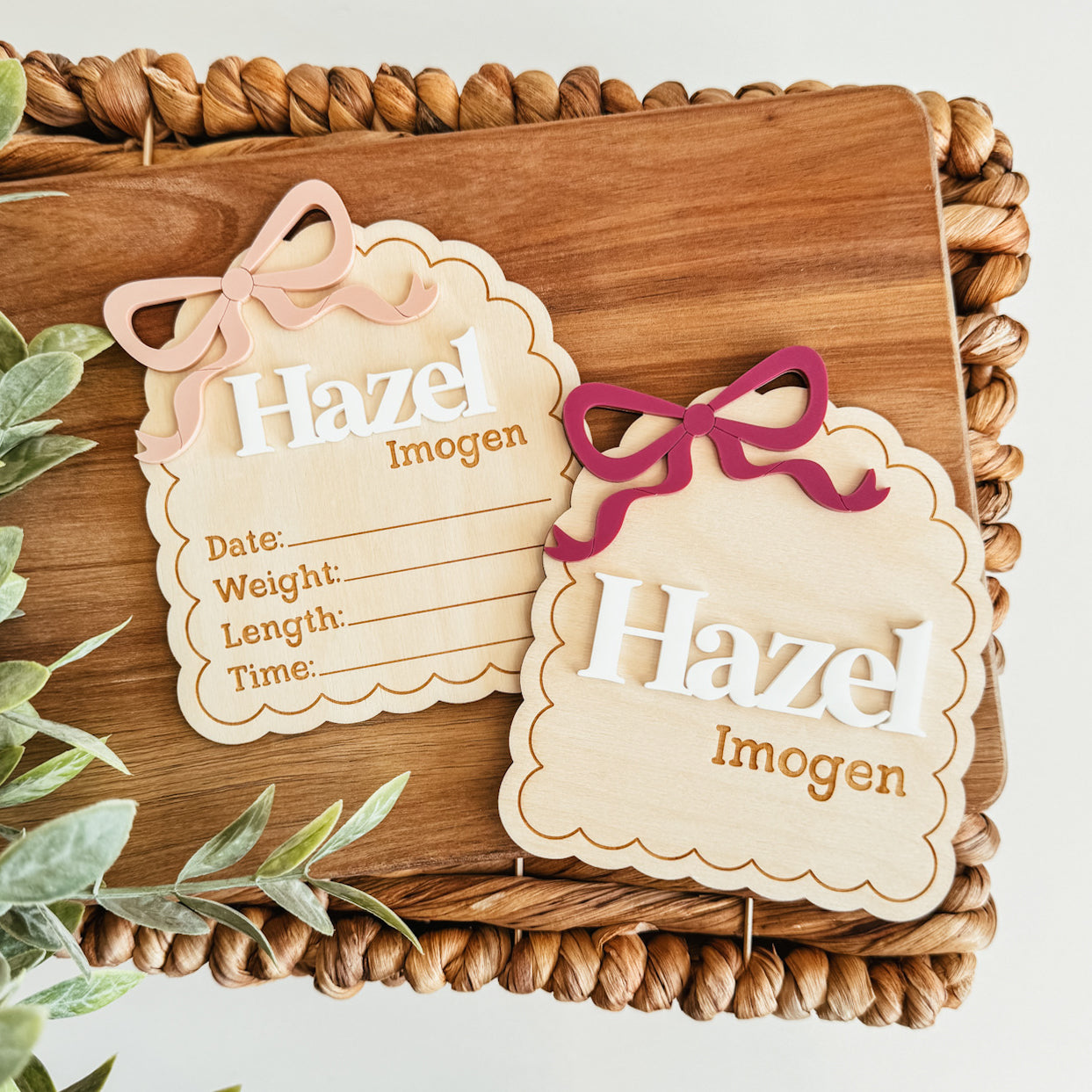 Bow Scallop Arch Baby Name Announcement Sign