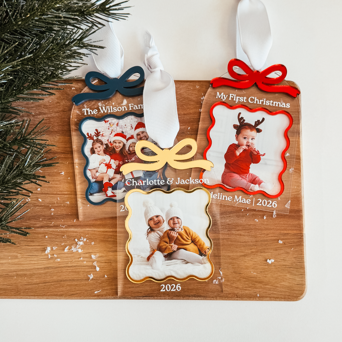Clear Acrylic Arch With Bow & Scallop Frame Christmas Ornament