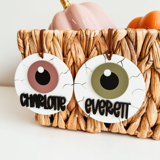 3D Eyeball Halloween Tag