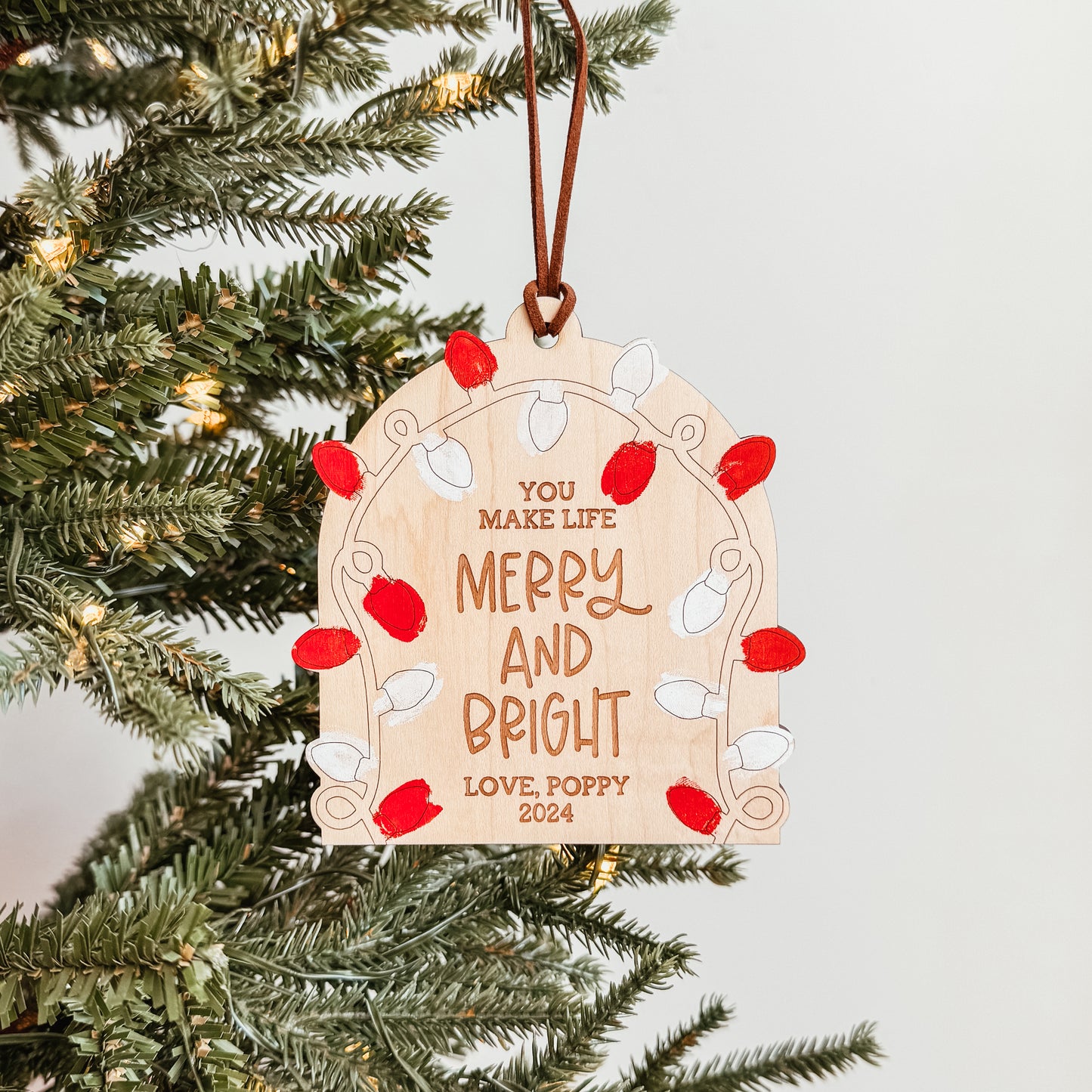 DIY Fingerprint Wooden Christmas Ornament | Merry And Bright