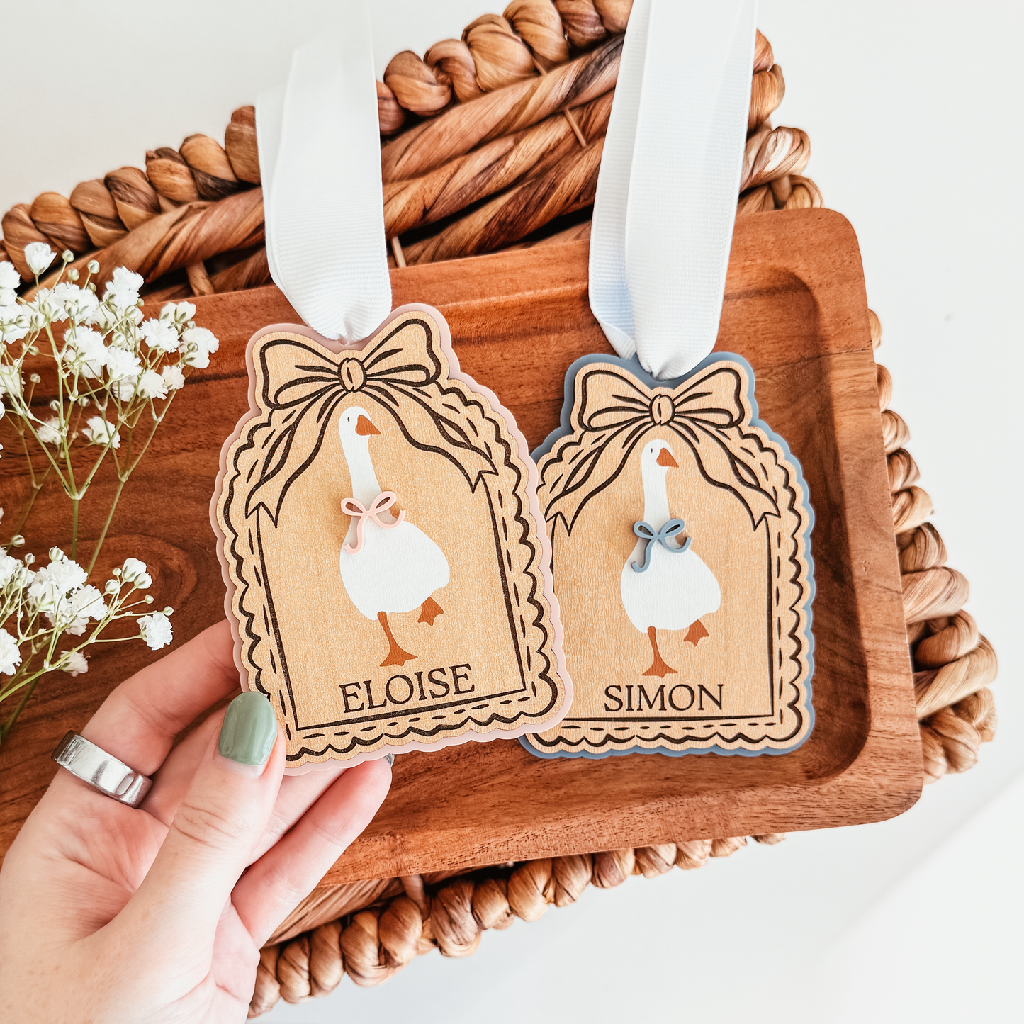 Ruffle Frame Goose Easter Basket Tag