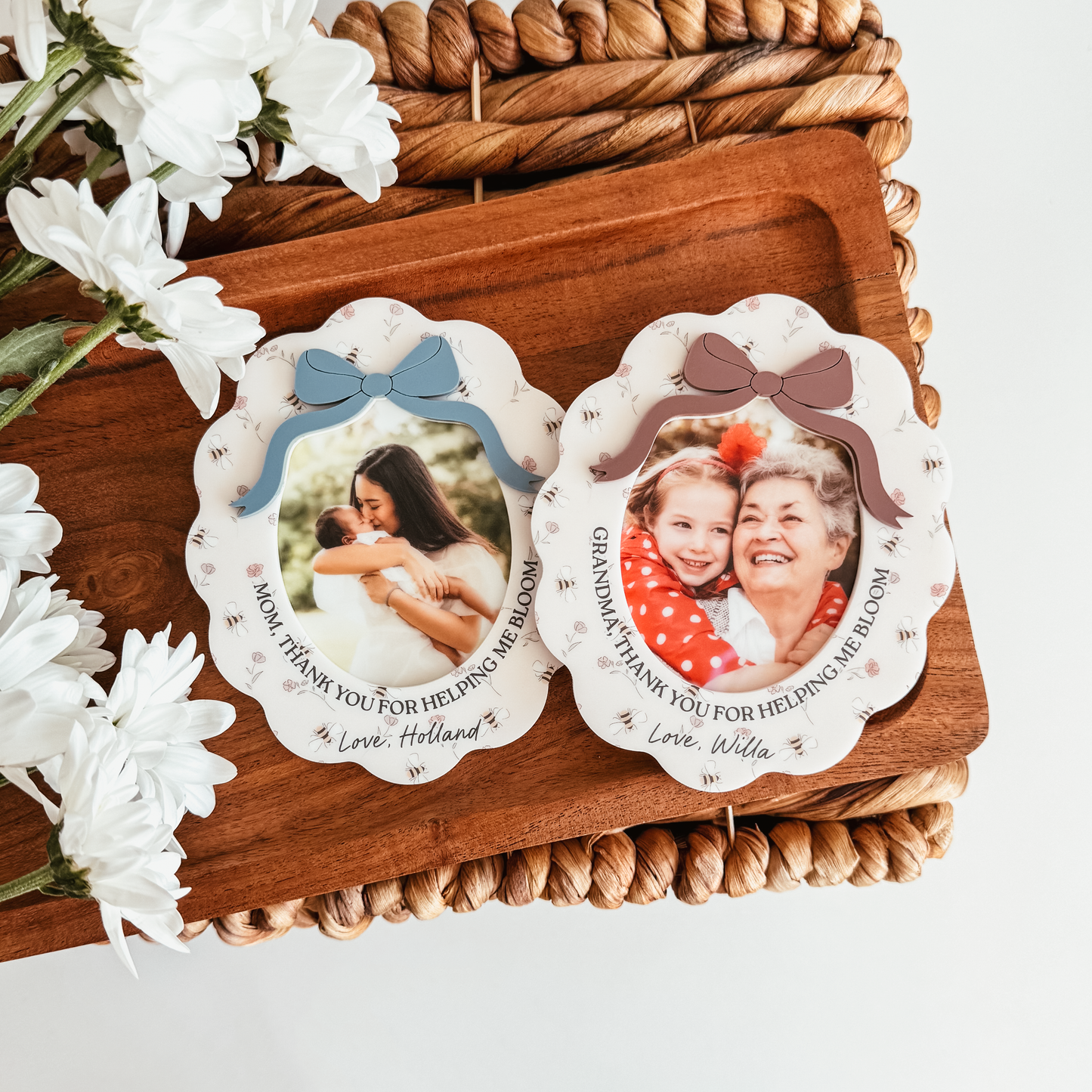 Floral Bee Scallop Photo Magnet
