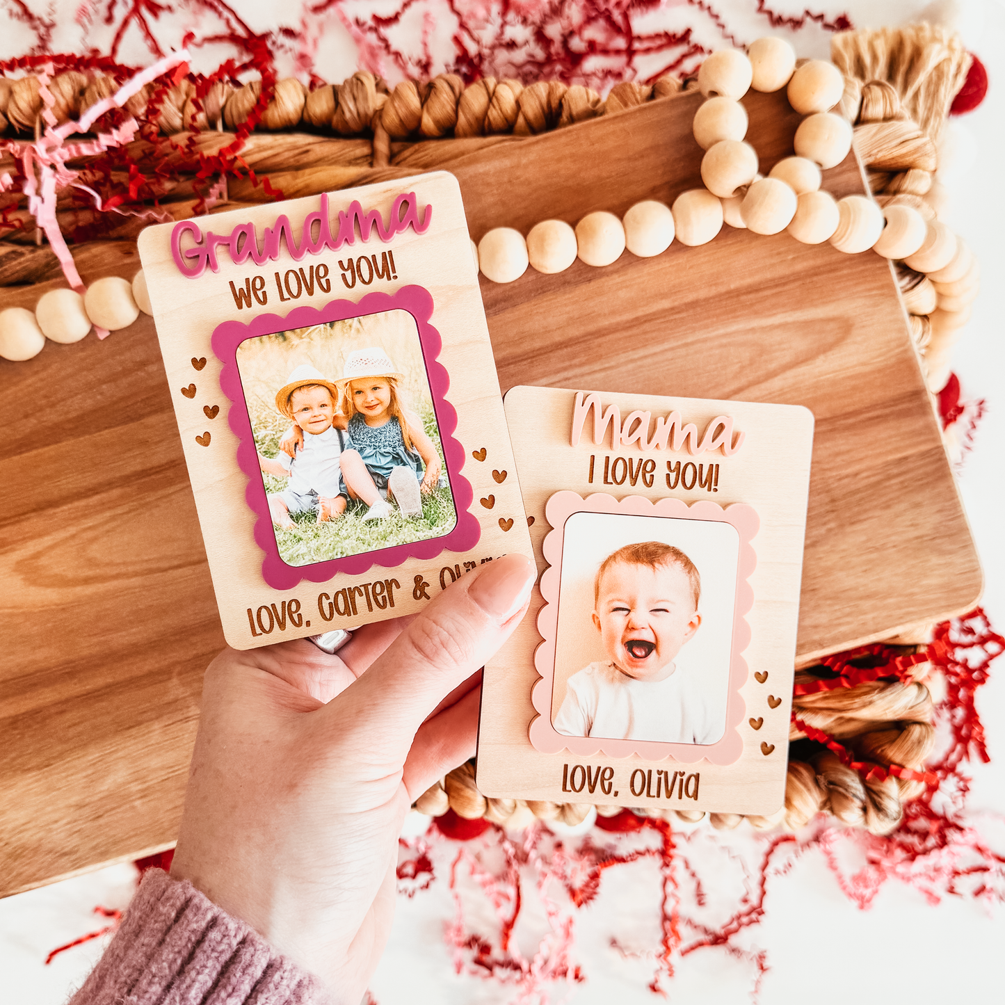 Scallop Frame Photo Magnet