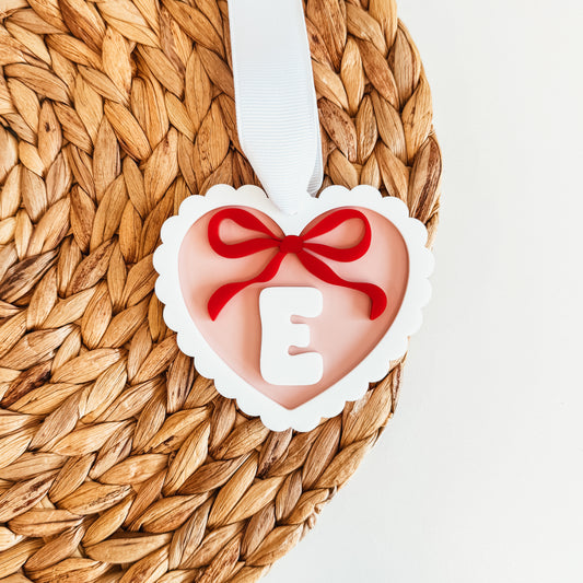 Scallop Heart With Coquette Bow Valentine's Day Tag