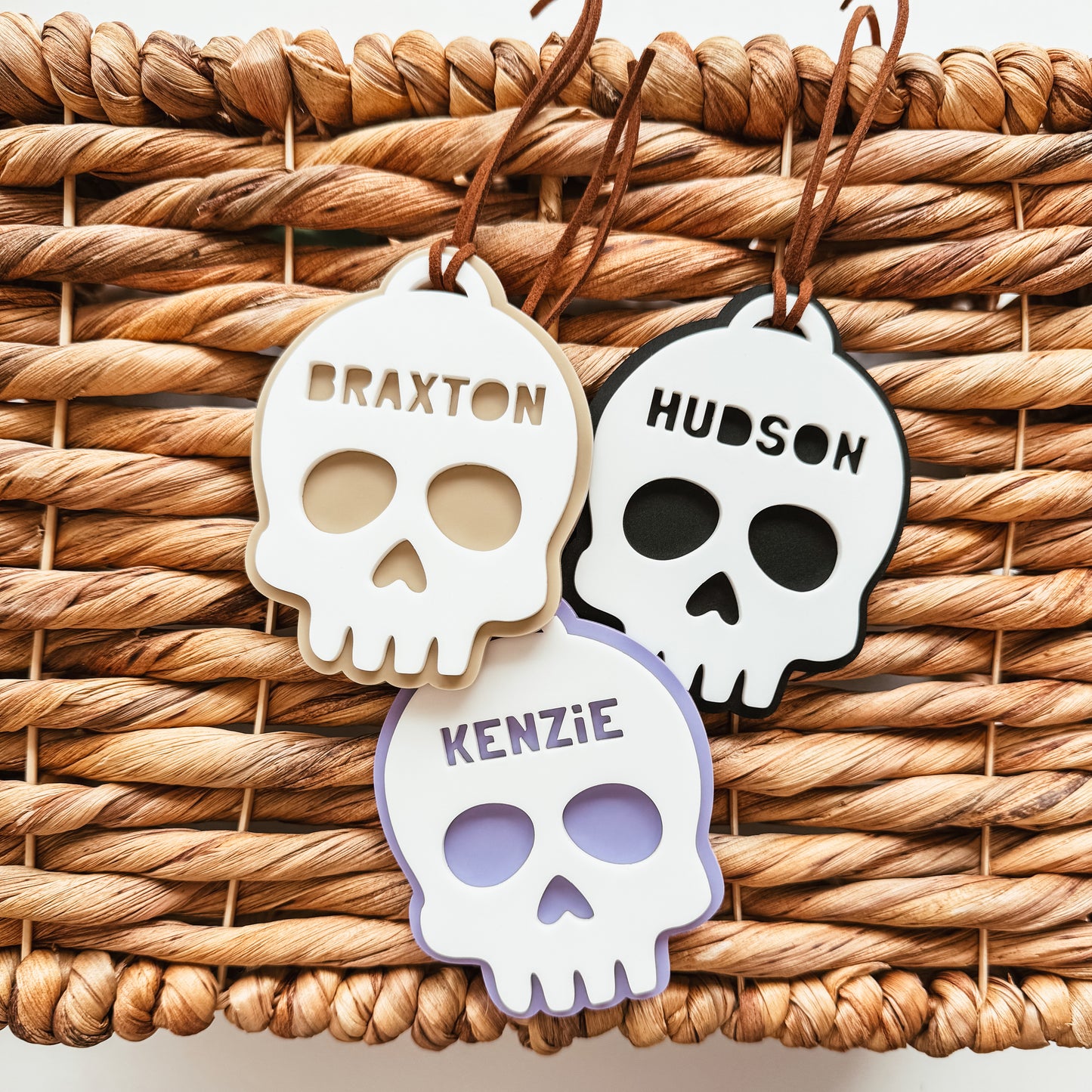 3D Skull Halloween Boo Basket Tag