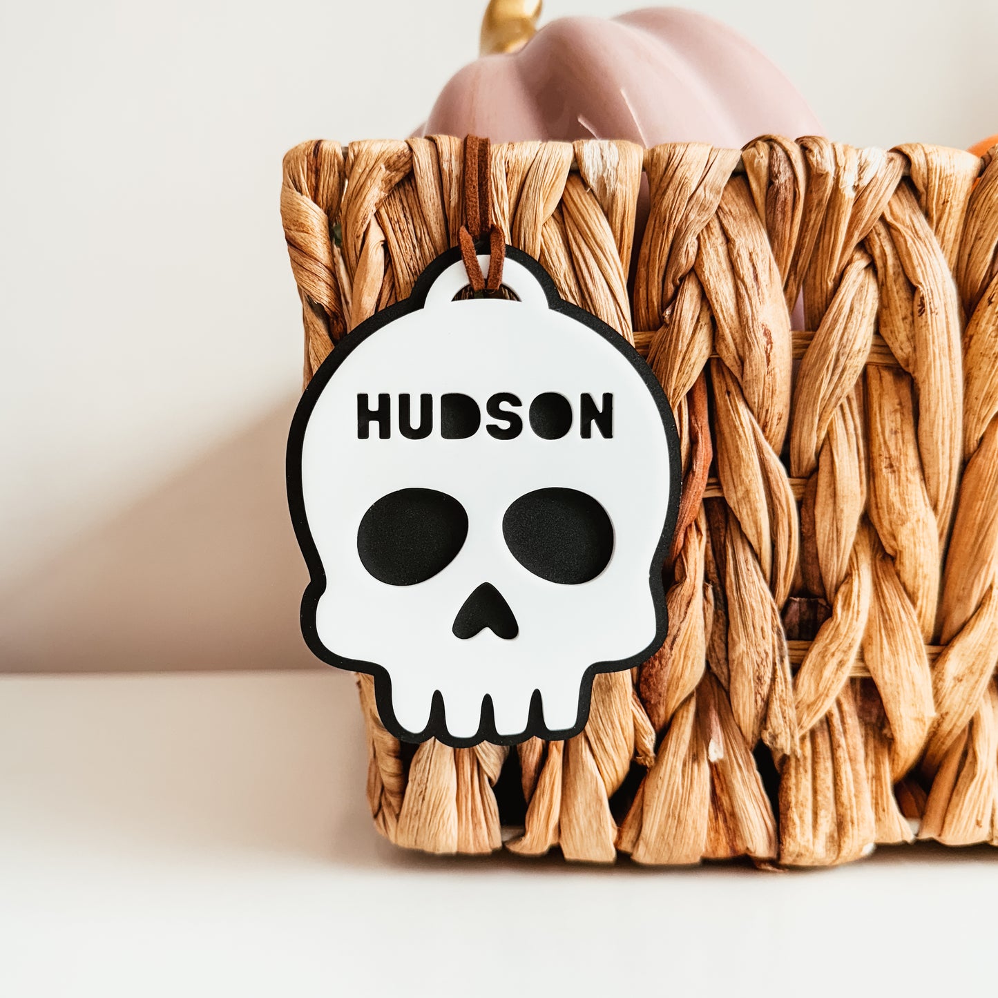 3D Skull Halloween Boo Basket Tag