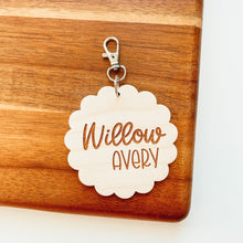 Load image into Gallery viewer, Personalized Scallop Bag Tag