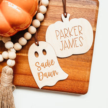Load image into Gallery viewer, Ghost or Pumpkin Halloween Tag